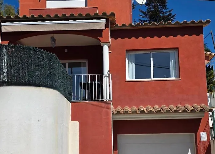 Acacia Villa *